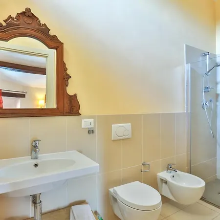 Pesce, Apartmán Mombaruzzo