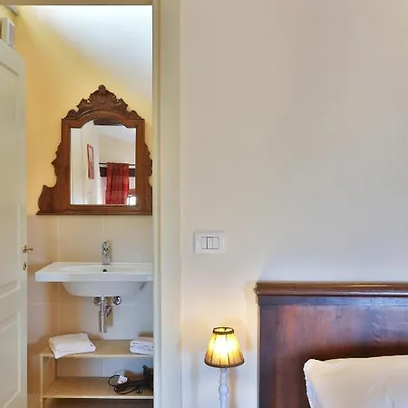 Apartamento Pesce, *