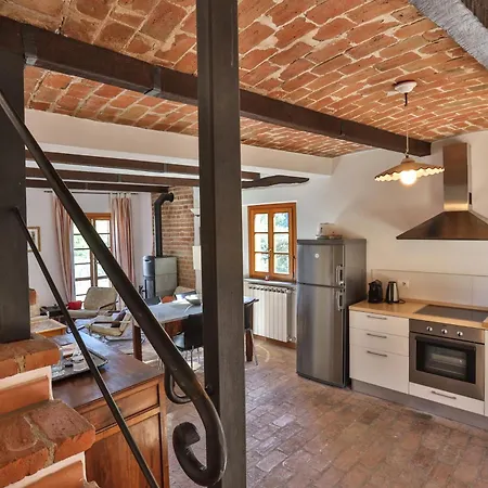 Pesce, Apartamento Mombaruzzo