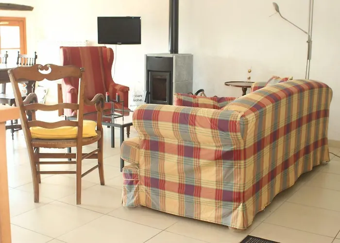 Pesce, Apartmán *
